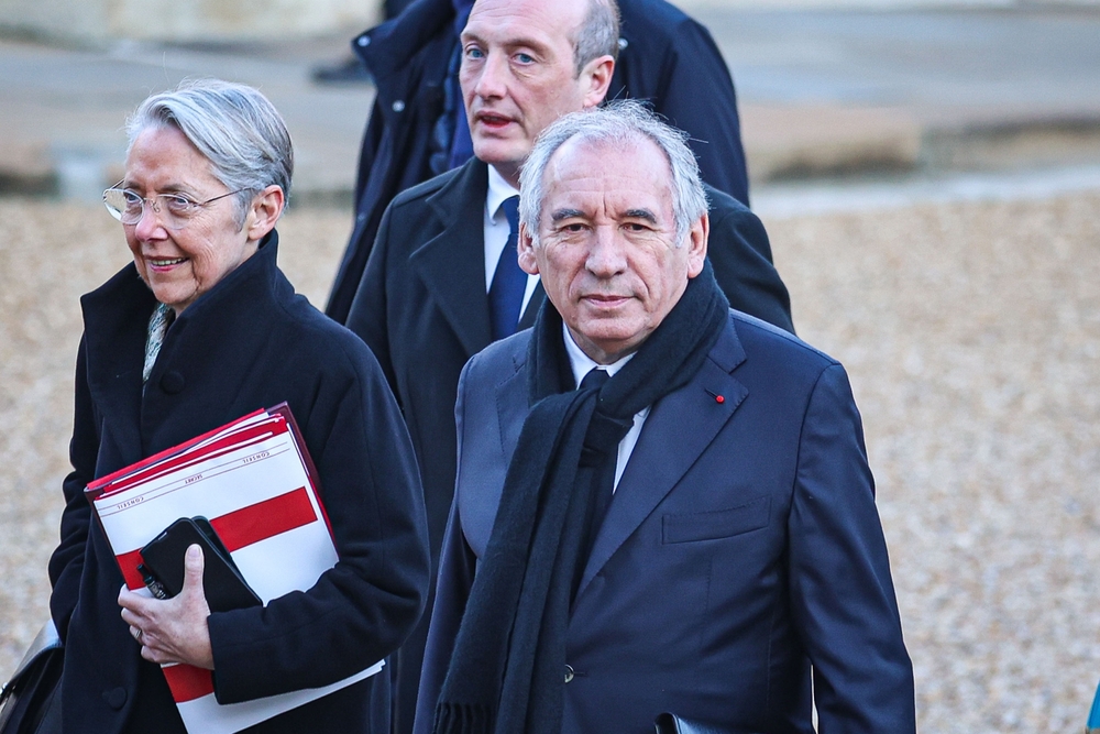 François Bayrou critiqué pour avoir ignoré l'urgence climatique dans son discours de politique générale