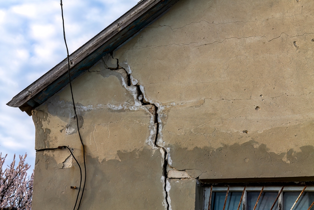 Climat : de plus en plus de maisons fissurées